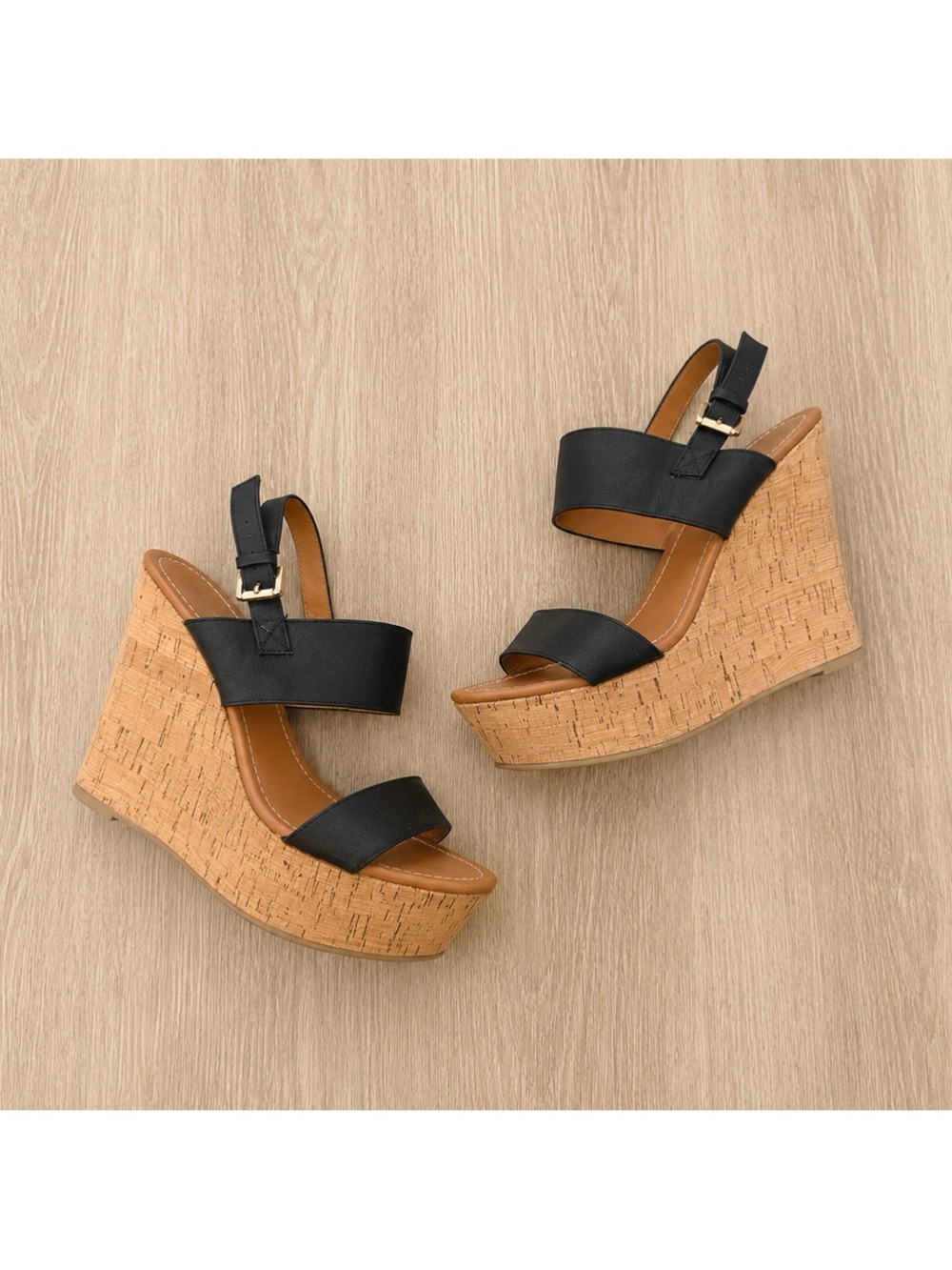 Black Wedges ➰